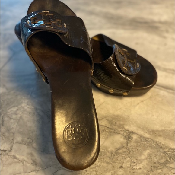 TORY BURCH Patti Wedge — women’s 8m - Picture 7 of 9
